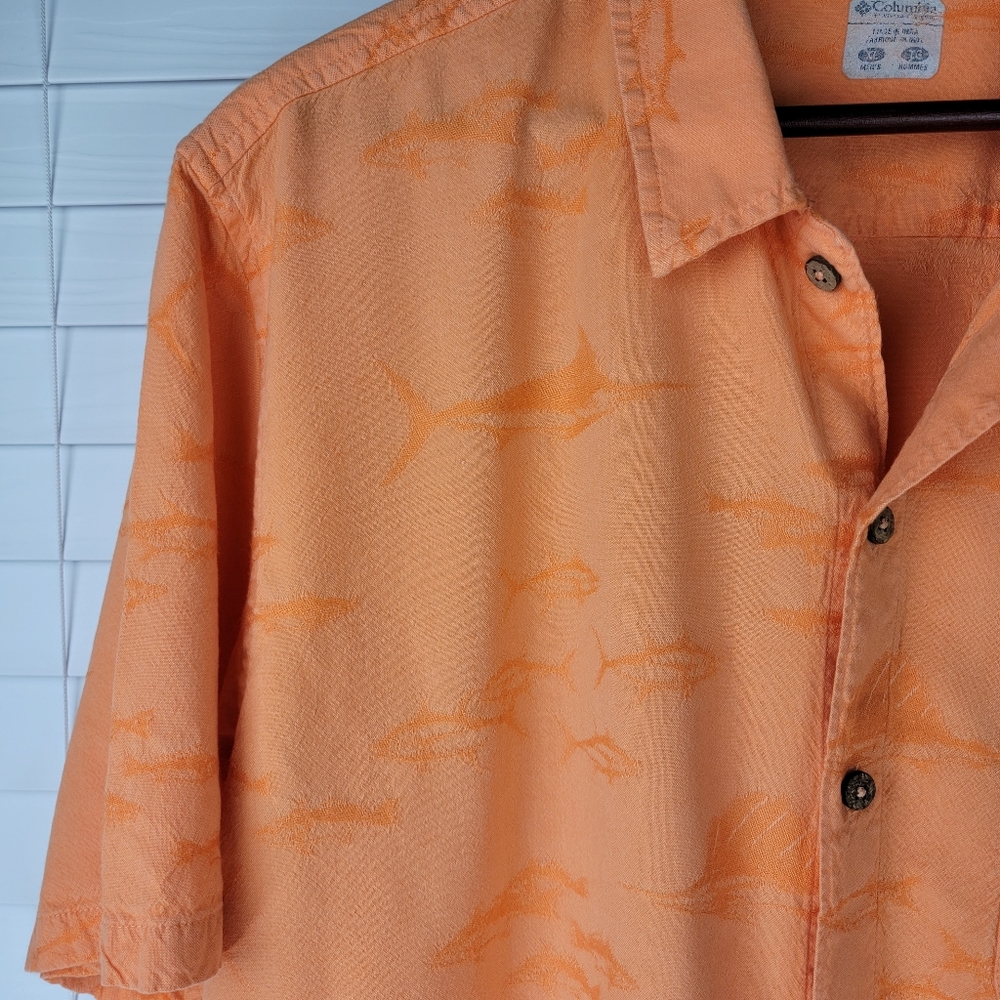 COLUMBIA River Lodge Button Down Shirt with Fish Print